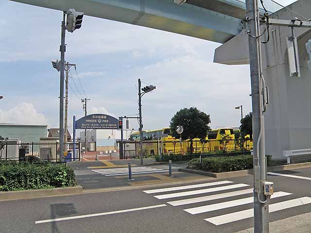 日の出桟橋入り口